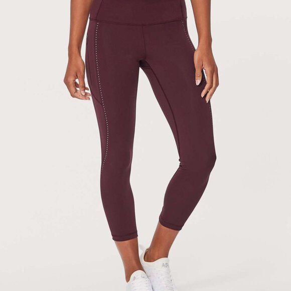 Lululemon Extra Mile Crop (Reflective 23") - Full-On® Luxteme in Garnet, Size 4 - Picture 12 of 16